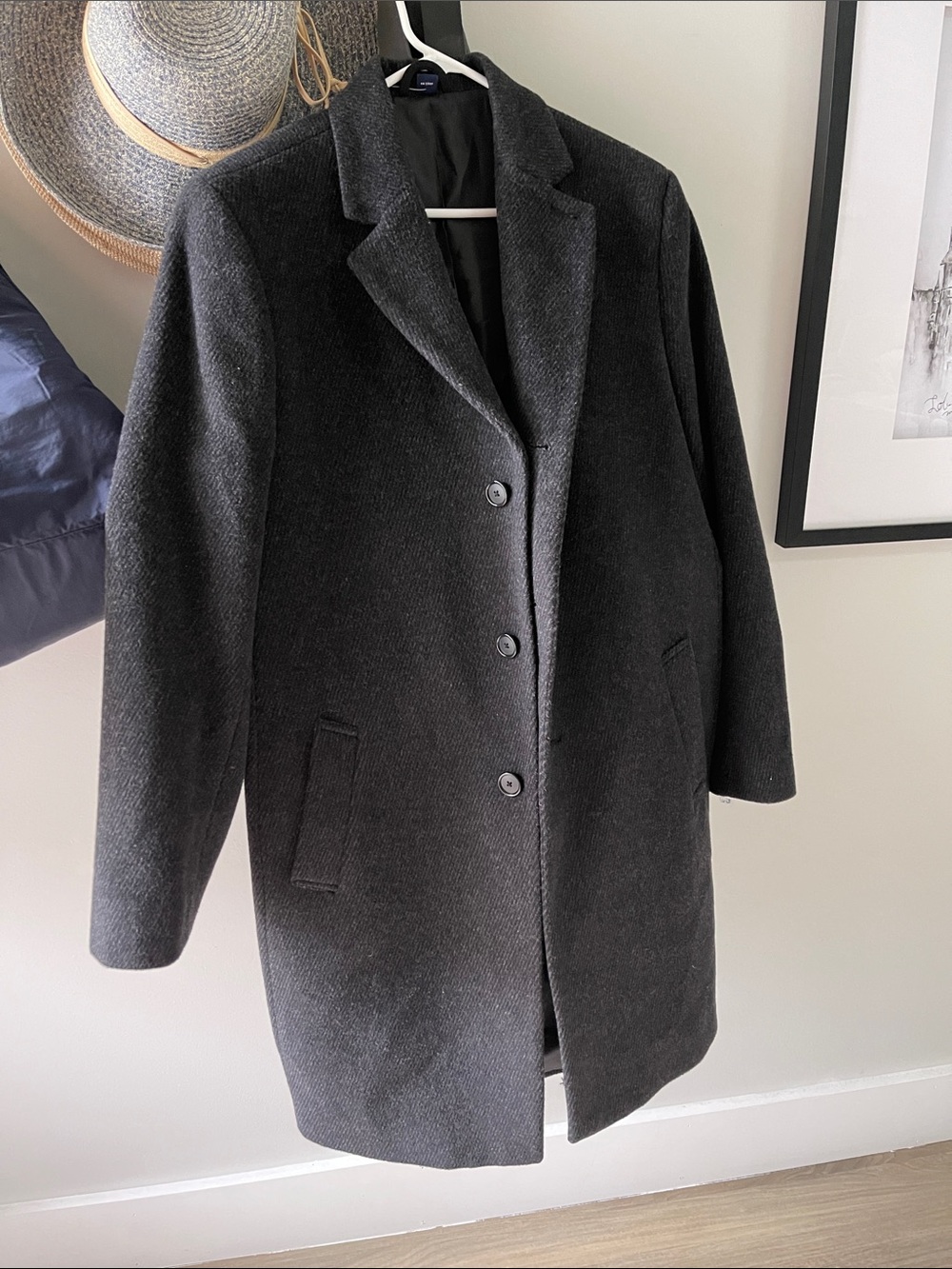 Men’s 40R Classic Black Wool-Blend Coat $100